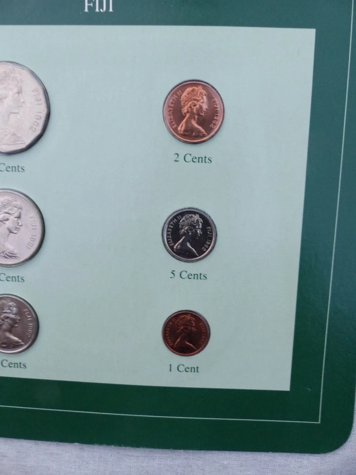 Set de piece Fiji 1982 Fleur de coin sous capsule Jamais circule - Photo 3/4