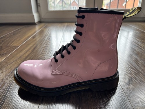 Dr. Martens 1460 Pale Pink UK (5) Patent Lamper Leather 1460 Combat Boots BNWD - Picture 13 of 19