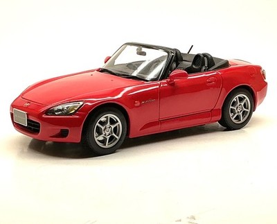 Maisto Honda S 2000 Roadster Sportwagen in rot, 1:18, RV09
