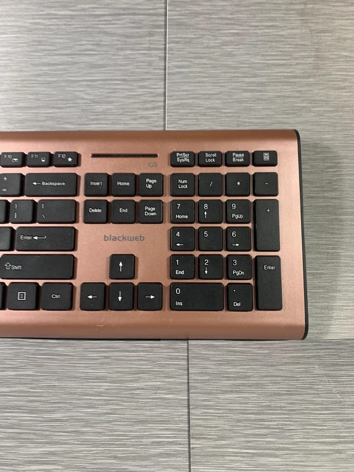 Teclado inalámbrico QWERTY Blackweb BWC17HO006 oro rosa silencioso táctil - para piezas Foto 2 de 4