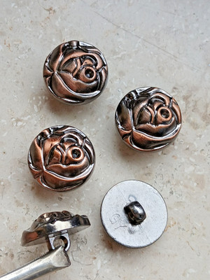 5 Rosen-Knöpfe kupferfarben 18mm