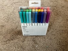 Cricut Ultimate Fine Point Pen Set of 30 Colo...