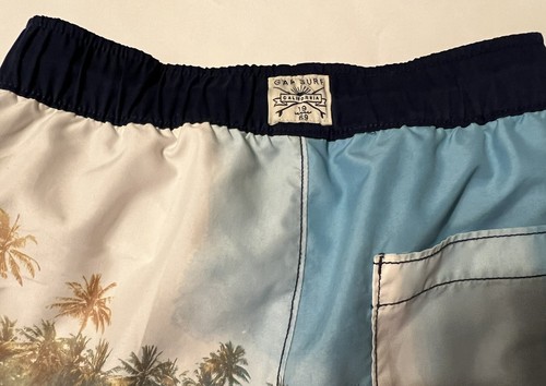 Gap Kids Swim Trunks For Boys Size Medium With Shark Scene Through Out - Picture 13 of 18