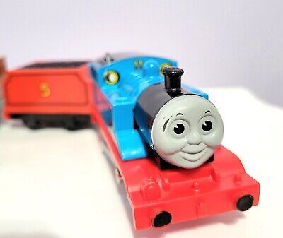 Thomas the Train Engine + Toby Salty Arthur Battery Run Track Trains, 6 Box  Cars