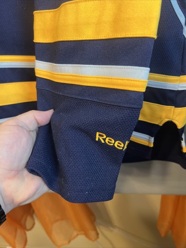 Jack Eichel NHL Jersey Buffalo Sabres Home Jersey Reebok Mens Medium Stitched S3 - Picture 7 of 16