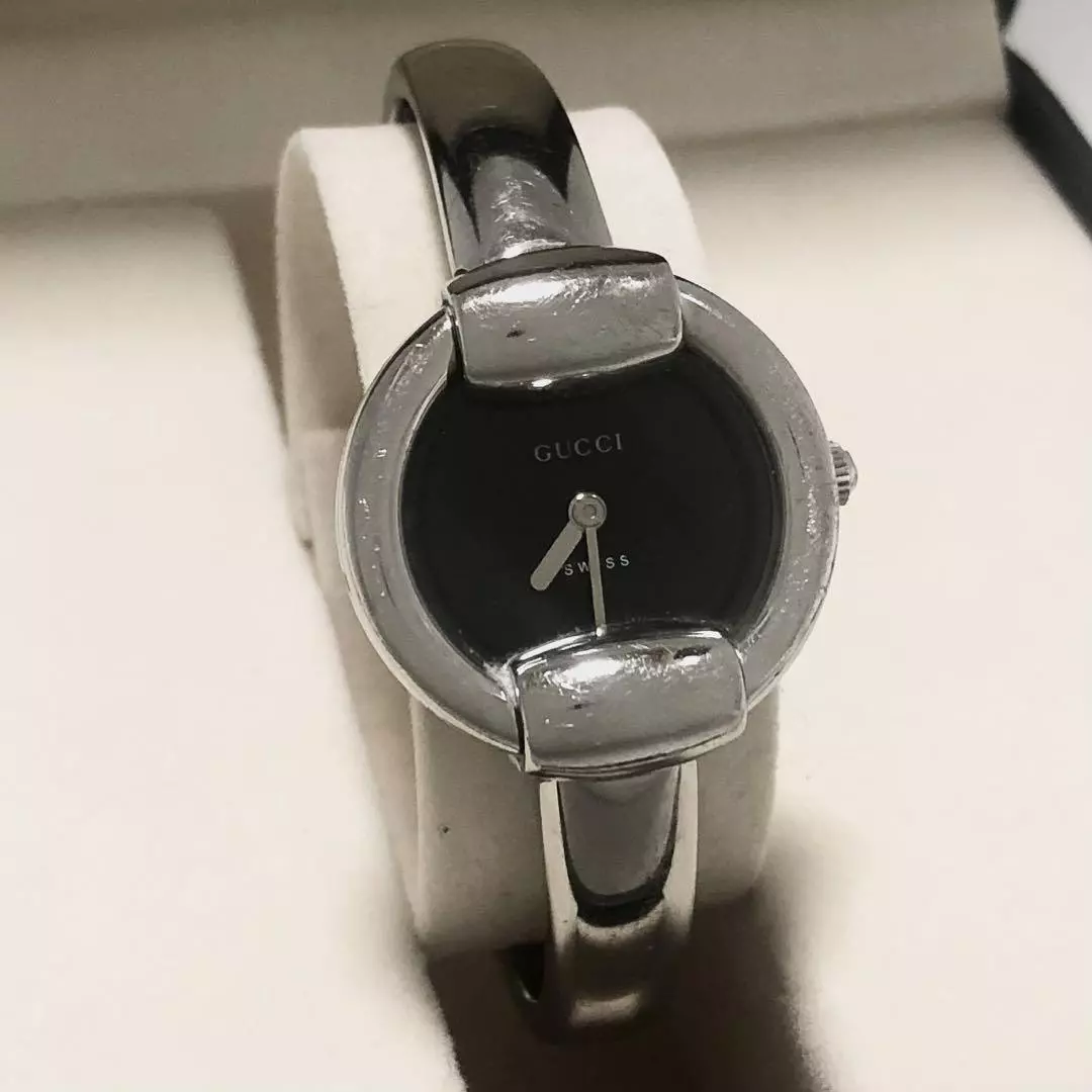 Montre Gucci 1400L Quartz Argent Cadran Noir Montre Femme