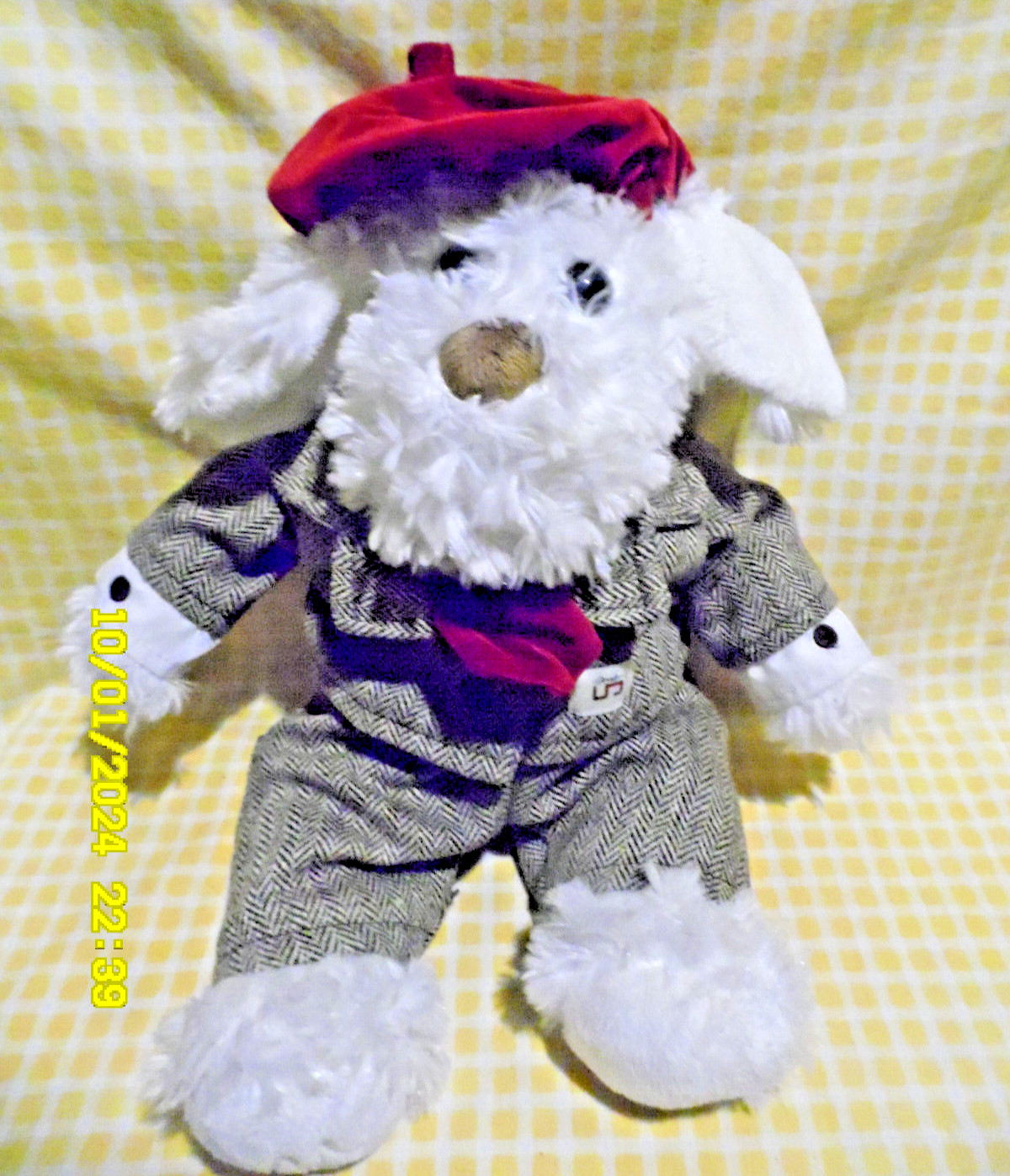 Peluche Marionnaud Ines de la Fressange doudou chien costume 40cm pour collectionneur