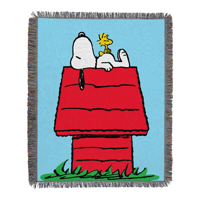 Northwest Peanuts Snoopy House Woven Jacquard Throw Blanket, 48