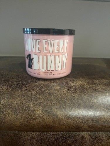 Bath & Body Works LOVE EVERY BUNNY CARROT CAKE 3 Wick Candle NEW Easter Gift