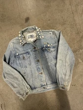 Vintage 80s Gitano Denim Jacket Trucker Women’s Size Medium Pins Flower Ribbons
