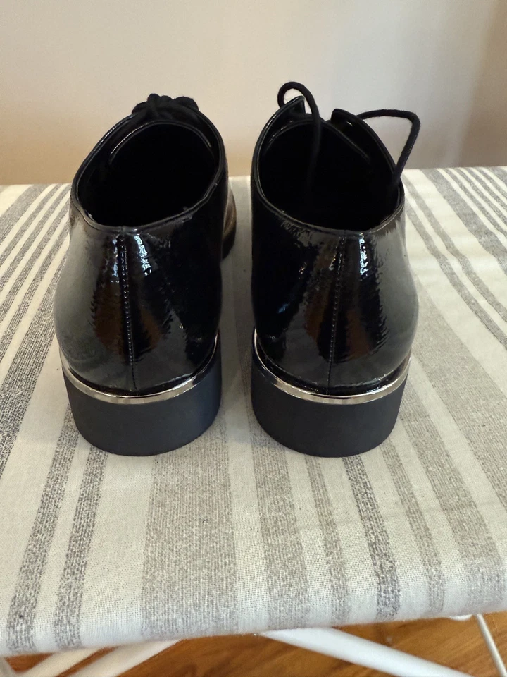 Franco Sarto Negro Patente Suela Oxfords Talla 9.5 Charles NUEVO Mocasines con Cordones Foto 4 de 4