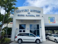 2006 Dodge SXT LOW MILES 28,367 1 OWNER HANDICAP LIFT 