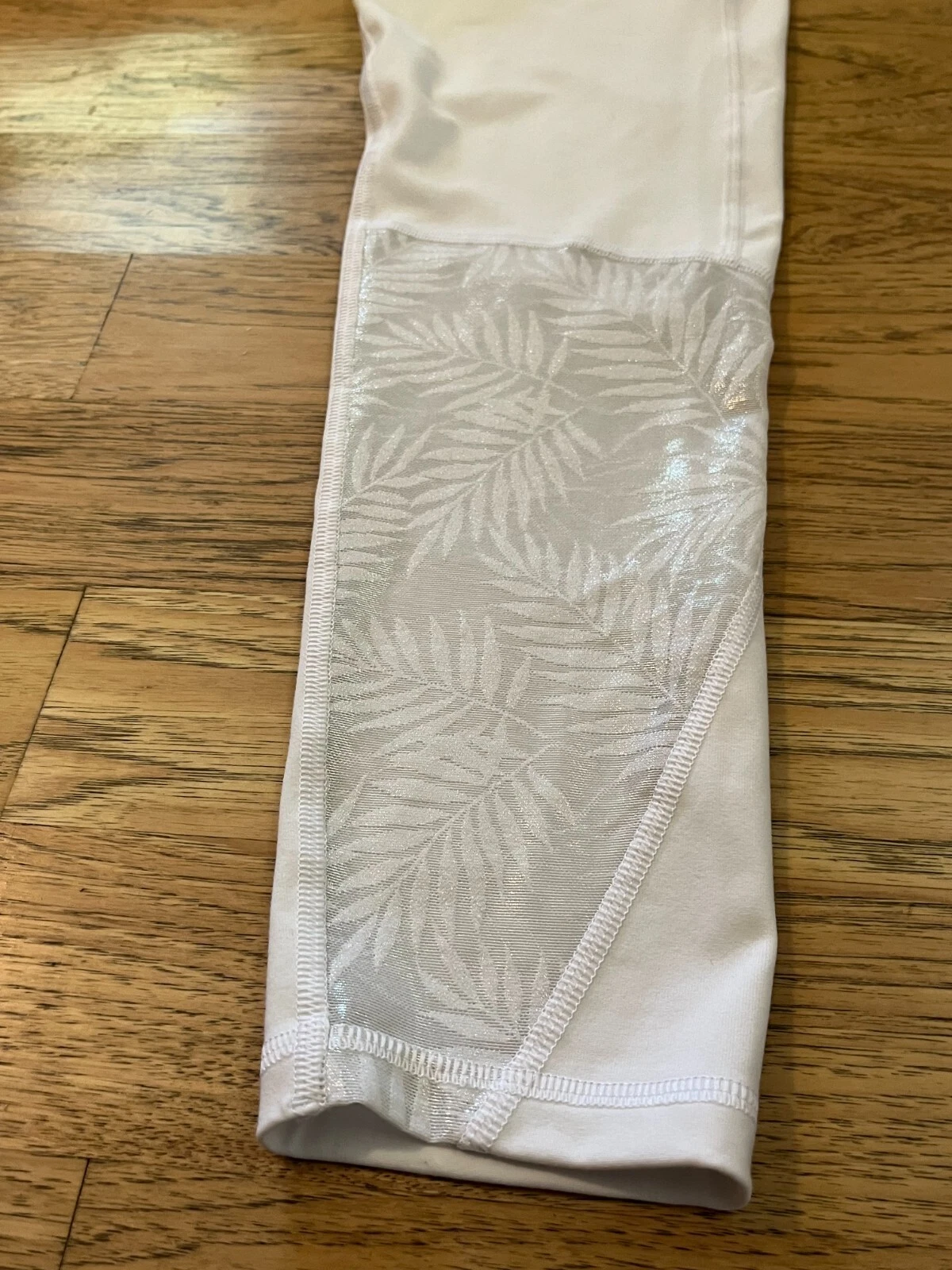 victoria-secret-vs knockout tropical mesh accent pockets leggings