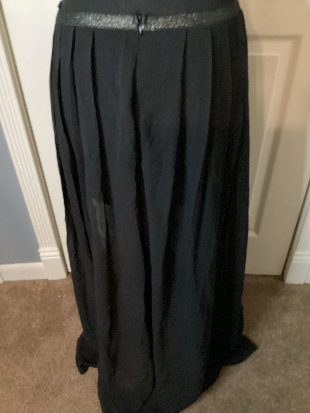 Picture 4 of 10