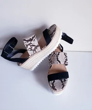 Crown Vintage Black & White Womens Sandals Size 7