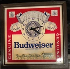 Vintage 1980s Budweiser Beer Deluxe Label Clydesdales Light Up Clock Sign Works