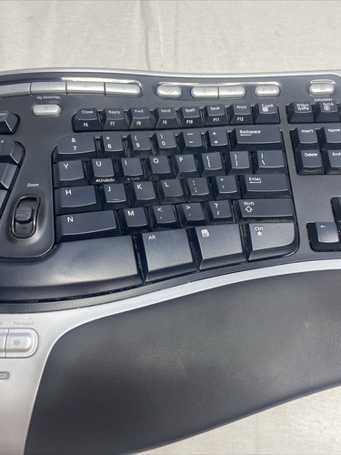 Microsoft Natural Wireless Ergonomic Keyboard 7000 w/ Dongle And Riser - Picture 4 of 10