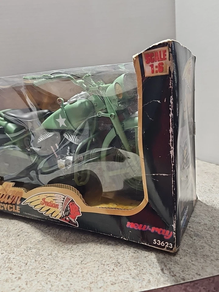 Vntg 1997 New Ray Indian Military Motorcycle 1:6 Scale Diecast-Plastic *BAD BOX* - Image 4 of 4