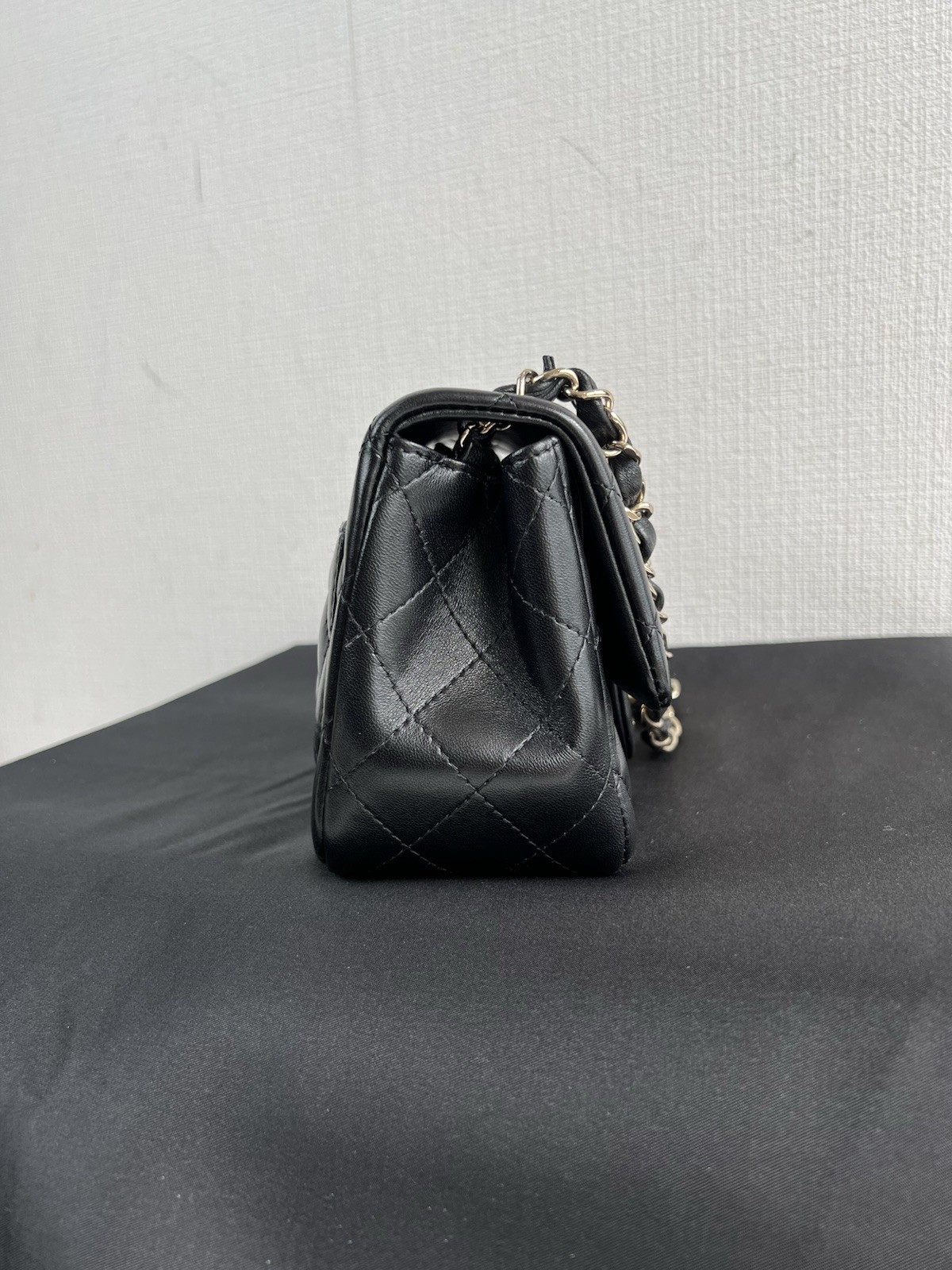 Auth Chanel Lambskin Mini Square Classic Flap Bag Black GHW Rank A+ 16cm image 5