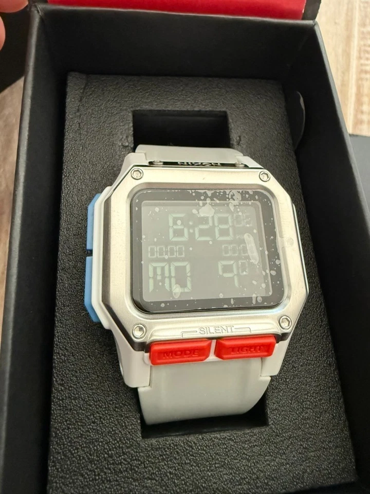 Nixon Regulus Watch A1180 Less Common White/Gray Color NEW - image 4 of 4