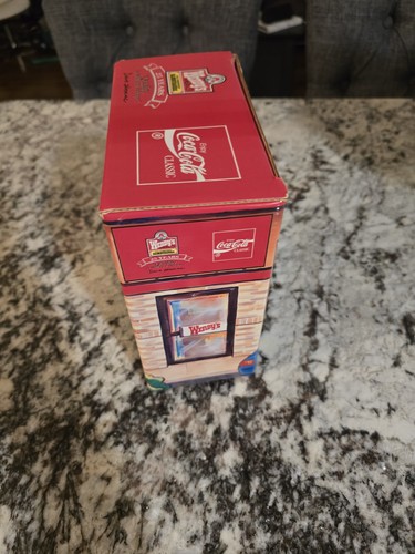 Wendy’s and Coca-Cola 25 Anniversary Partnership Celebration Set - Picture 14 of 24