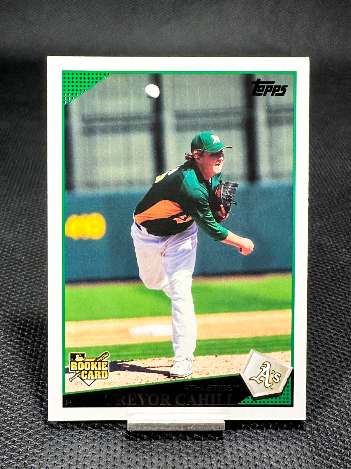 2009 Topps  TREVOR CAHILL  RC  #403