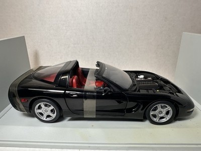 UT 1998 Chevrolet Corvette Targa Black C5 1:18 Diecast (READ