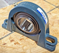 NEW DODGE PILLOW BLOCK BEARING /  2PB-QTAH-203  2 3/16" BORE