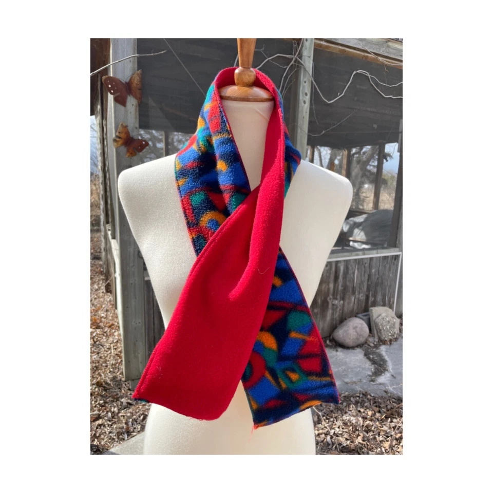 Bufanda polar vintage años 80 doble cara abstracta multicolor con rojo liso 43,5x4,5" Foto 2 de 4