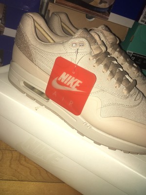 air max 1 patch sand