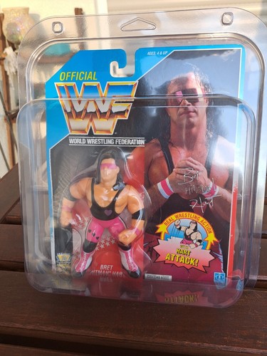 WWF Hasbro MOC Bret Hart *purple heart* US card **...