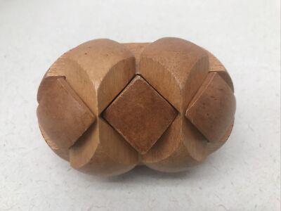 Wooden Intelligence Toy Brain Teaser Game 3D IQ Puzzle Kids Adults Ball Dents