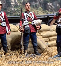 W.Britain 20202 24th Foot OR Standing Holding Helmet, 1879 Britains 