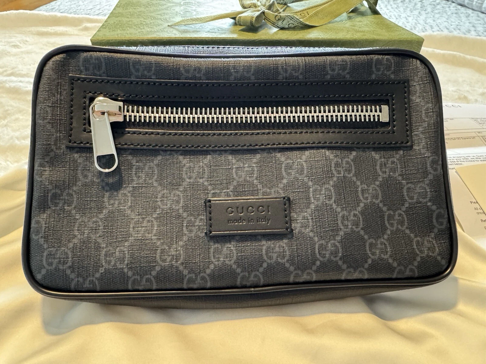 Sac ceinture toile Gucci Supreme gris GG et noir femme/homme