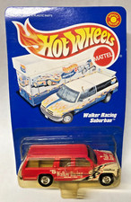 WALKER RACING SUBURBAN #5 red full grid racing 1999 real riders hot wheels NEW