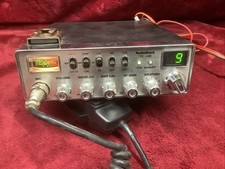 Radio Shack TRC 446 CB Radio Transceiver 40 Channel W/Mic Works Powers On