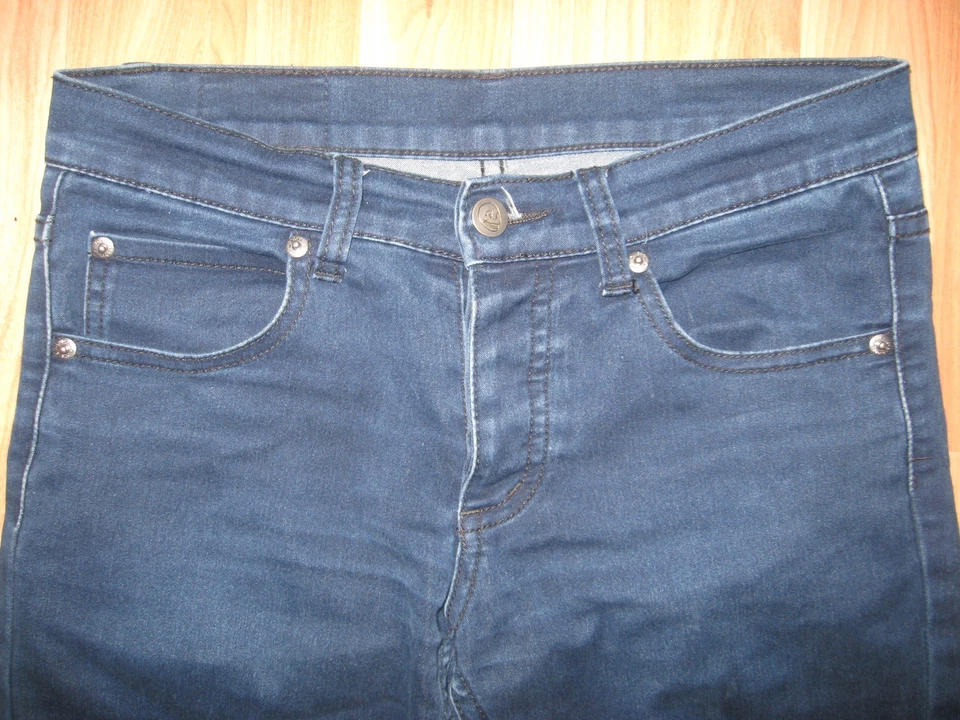 Cheap Monday  Narrow Poly Rinse Used Jeans Gr.28/30 dunkelblau Stretch - Bild 2 von 3