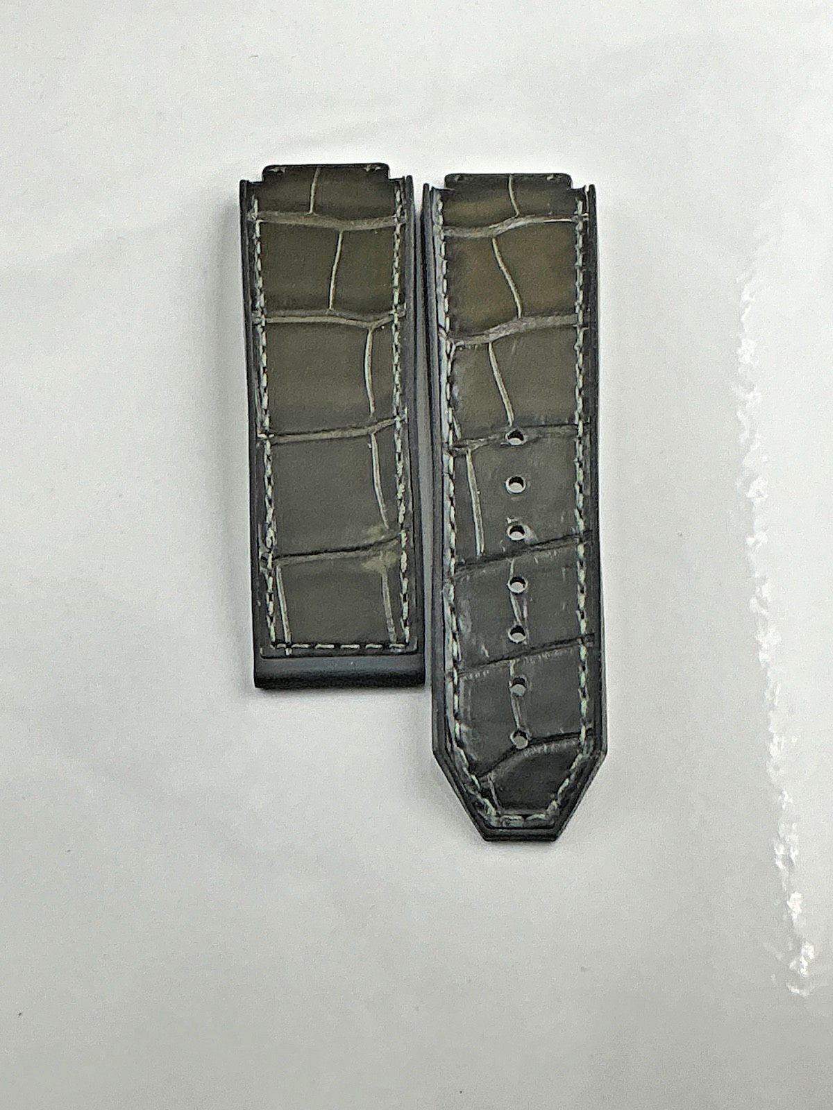 Hublot Classic Fusion Green Dial Titanium 45mm Auto/Box/ 2 Straps*511.NX.8970.LR image 3