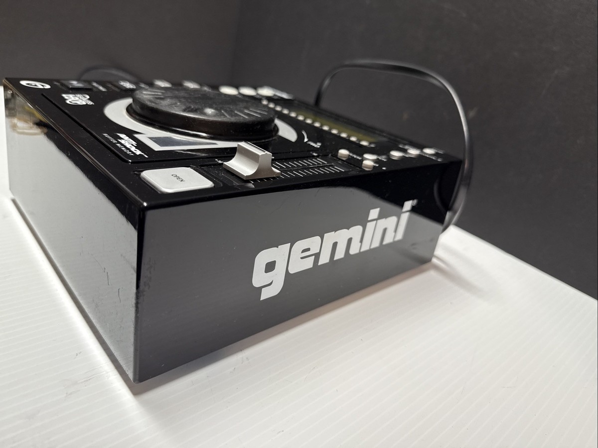 GEMINI CDJ-30 Professional MP3/CD Player Pre Owned SEE NOTES ABOUT
