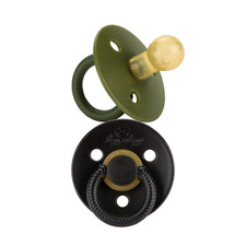 Itzy Ritzy Natural Rubber Pacifiers for 0  6 Mos, Set of 2 Camo/Midnight 