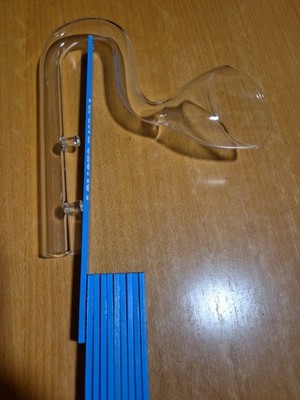 Lily Pipe Glas ca. 17cm Auslass