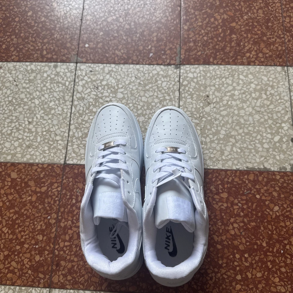 Nike Air Force 1 '07 Sneakers da Uomo - White/White, EU 40, foto 1 di 5