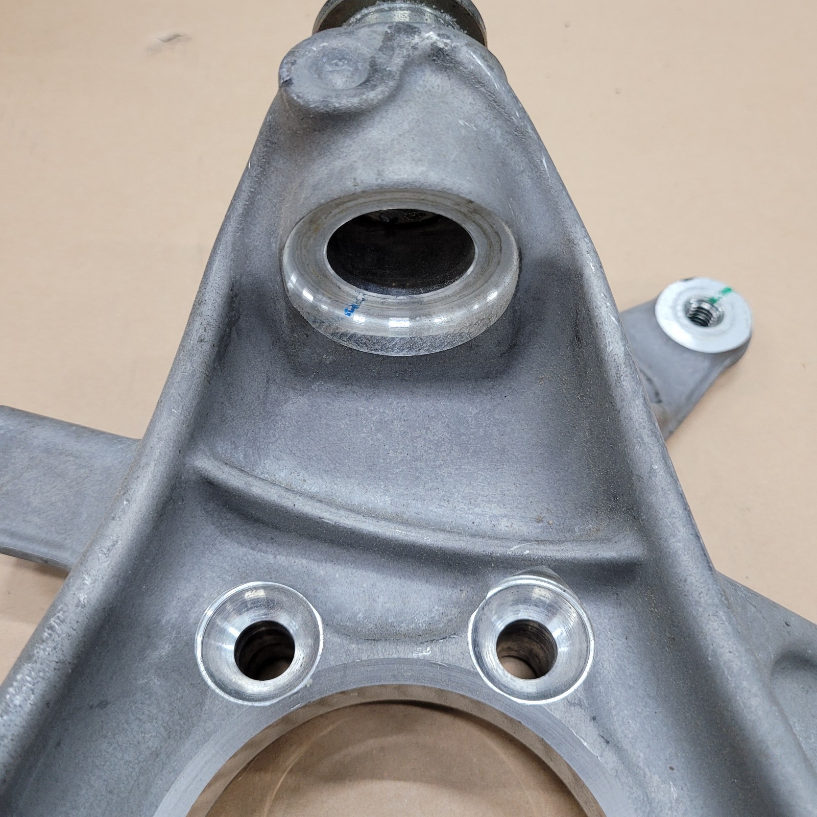 Lamborghini Aventador SVJ Rear Right Steering knuckle P/N 470505434H
