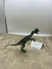 Kenner Jurassic Park Series 2 Dilophosaurus Venom Strike Spray Spitter