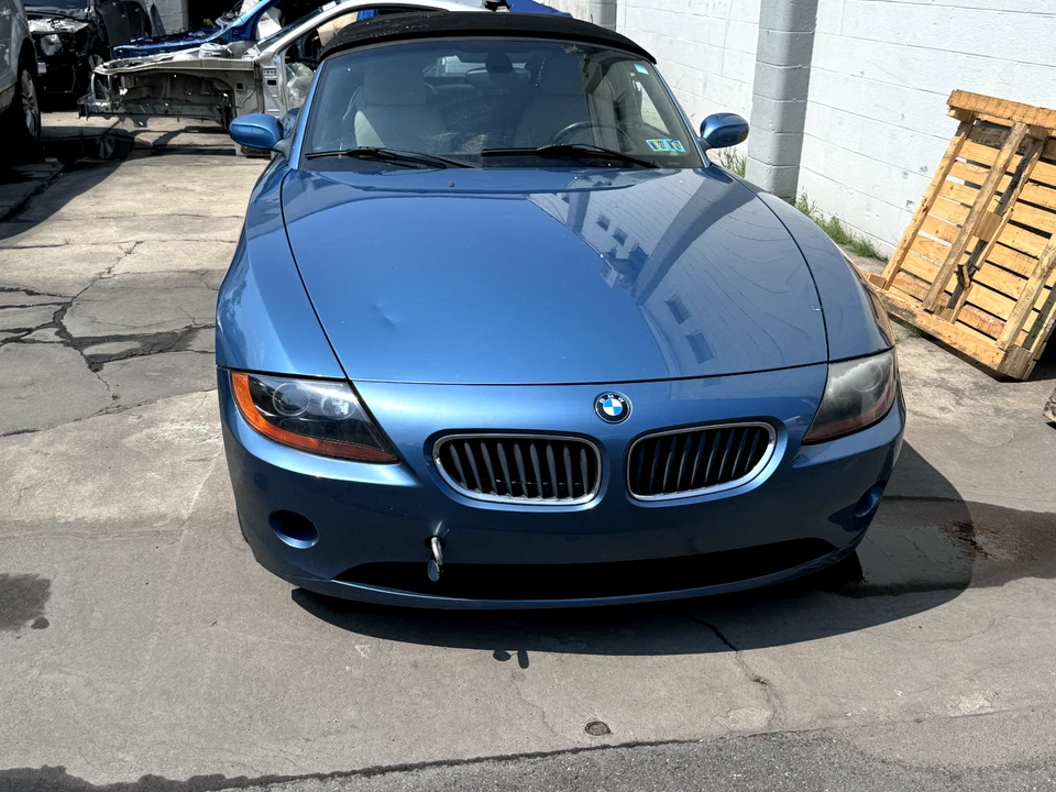 BMW Z4 2003-2008 capó panel capó azul ¡solo camioneta OEM! Foto 4 de 4