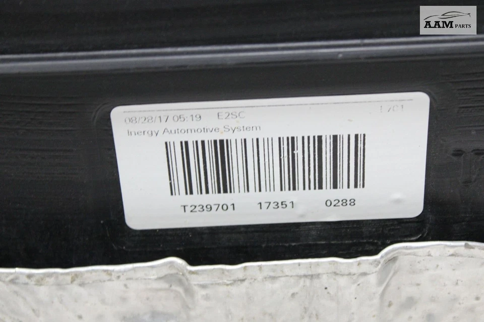 Chevrolet Malibu 2016-2018 1,5 L depósito de tanque de combustible de gasolina con escudo térmico OEM Foto 4 de 4