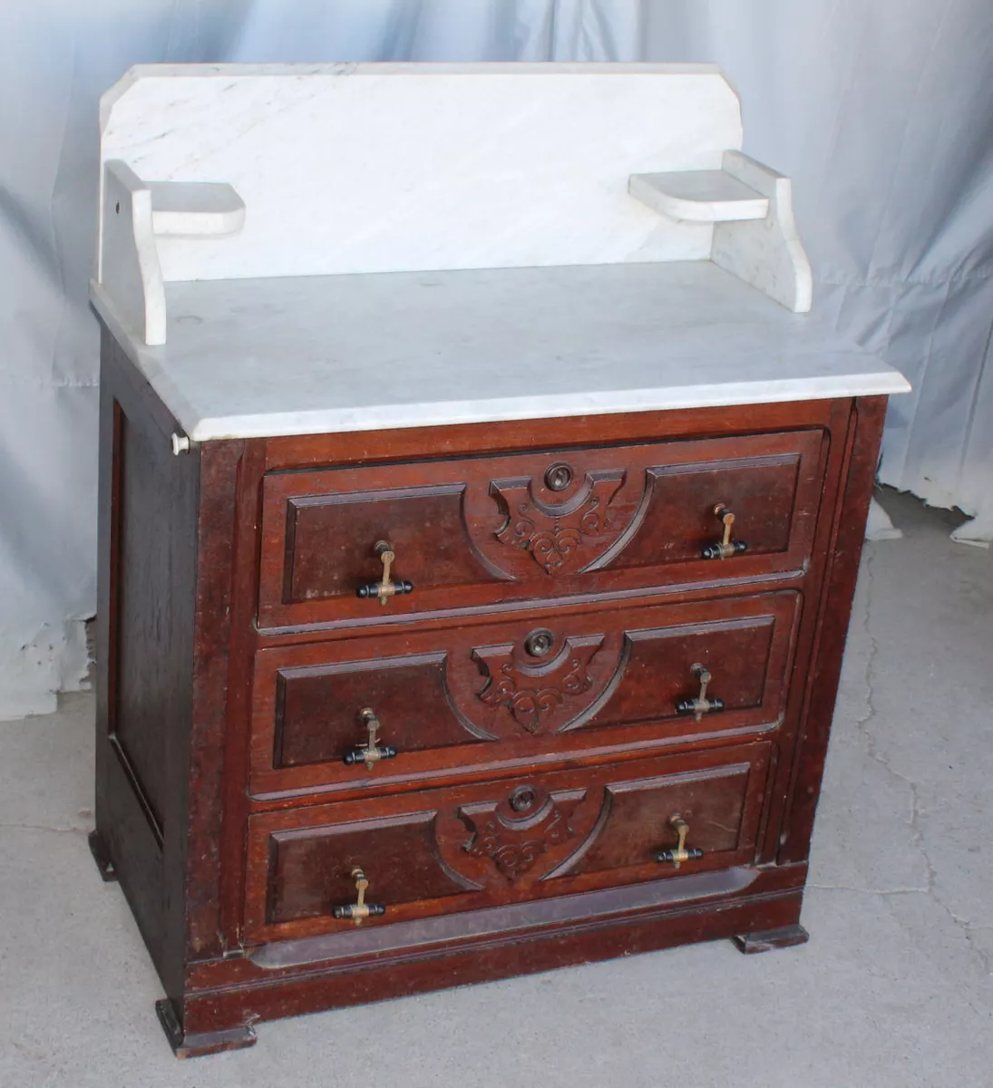 Antique marble top 3 drawer dresser deals