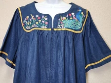 NWT 3X Go Softly Embroidered Peacock Short Sleeve Zip Front Denim Patio Dress
