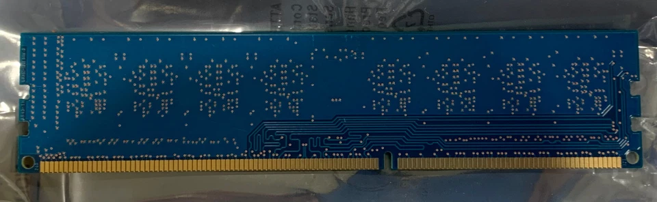 Hynix 1GB 1Rx8 PC3-8500-U-7-10-A0 / Lenovo FRU: 46R3322 - Image 4 of 4