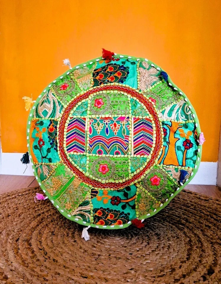Taburete de pie redondo de retazos hecho a mano de algodón indio de colección otomano cubierta de puf GRN Foto 2 de 4